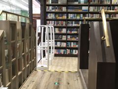 -钟书阁(群光广场店)