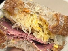 鲁宾牛肉三明治-佐敦面包铺·JORDAN BAKERY