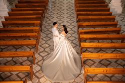 -雪中彩影婚纱摄影·微光艺术中心