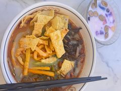 -弘束束柳州深巷螺蛳粉(珠江路店)