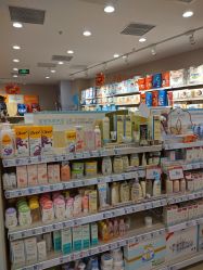 -乐友孕婴童(龙旗购物中心店)