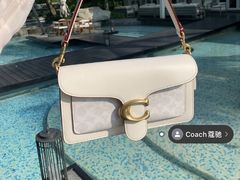 -COACH蔻驰(银泰店)