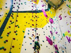 -问山MountQuest攀岩馆