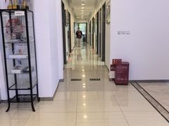 -瑞尔齿科(颐堤港诊所)