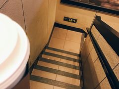 -星巴克(北京西站5号候车室)