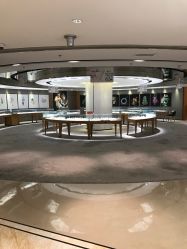 -北京七彩云南翡翠珠宝旗舰店(月坛店)