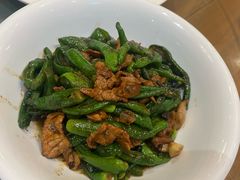 -黄泥岗·地道湖北菜(奥特莱斯店)