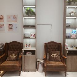 -纤指百魅美甲美睫