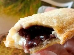 红豆双皮奶风味双馅派-麦当劳(东急新天地店)