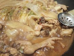 -东北烧烤铁锅炖水库鱼