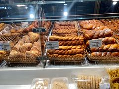 -胖东来生活广场(健康路店)