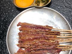 湿辣牛肉-何妹湿辣牛肉·粤式烧烤砂煲(桂雅路店)