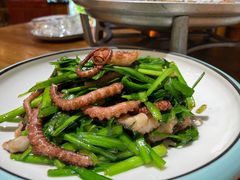 -东来菜馆•手抓海鲜家常菜•海鲜锅贴(鸽子窝店)