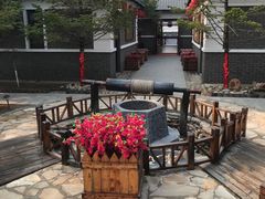 -大连步云山老汤度假山庄