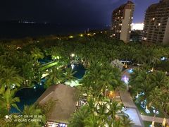 -三亚湾海居铂尔曼度假酒店