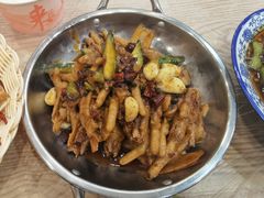 -江城燕子大排档(江汉路步行街店)