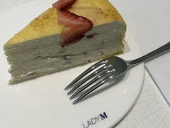 草莓千层-Lady M Cake Boutique(W 3rd St)