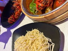 -红盔侠小龙虾(海宁银泰店)
