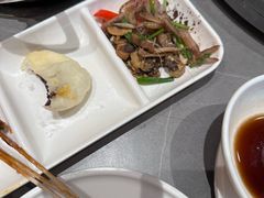 -黑金·寻焰自助百汇·烤肉·火锅(中街店)