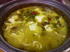 -周鱼小馆石锅酸菜鱼(活力汇店)