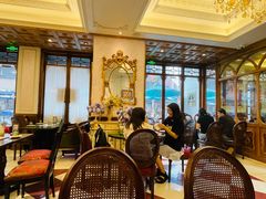 -秘密旅行Bonjour(黑金冠 江南西店)