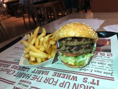-The Habit Burger Grill 哈比特汉堡(复兴soho店)