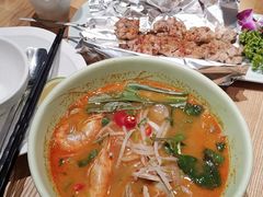 酸辣海鲜汤河粉-米纸越南小馆(金鹰世界店)