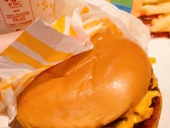 -麦当劳(中山公园龙之梦店)