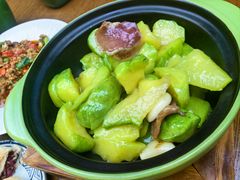 -云海肴·汽锅鸡·云南菜(天山百盛优客店)