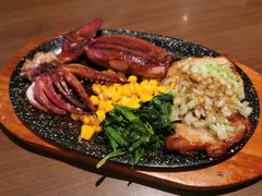烤鸡排鱿鱼拼盘-萨莉亚意式餐厅(百联徐汇店)