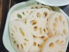 -红九格老火锅(三峡广场店)