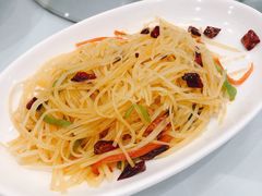 酸辣土豆丝-雪园上海饭店(港湾1号店)
