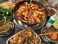 -鸿顺老铁锅美蛙鱼府(解放碑店)
