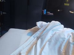 -粤塔x电竞酒店(深圳龙华大浪后浪新天地店)