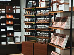 -Laderach 莱德拉(上海环贸iapm店)