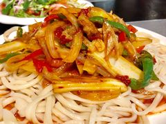 -壹号院音乐餐厅•烤全羊•新疆菜(浐灞店)