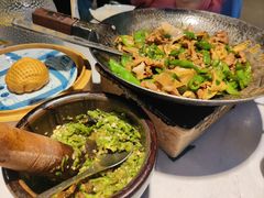 -费大厨辣椒炒肉(黄兴中心广场店)