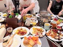 -广州万富希尔顿酒店·感趣自助餐厅·金秋蟹宴生蚝海鲜刺身