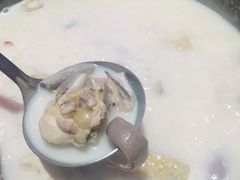 -煲宫猪肚鸡(昆山金鹰国际购物中心店)