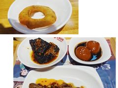 -呷佬·长沙手工米粉(金沙江路店)