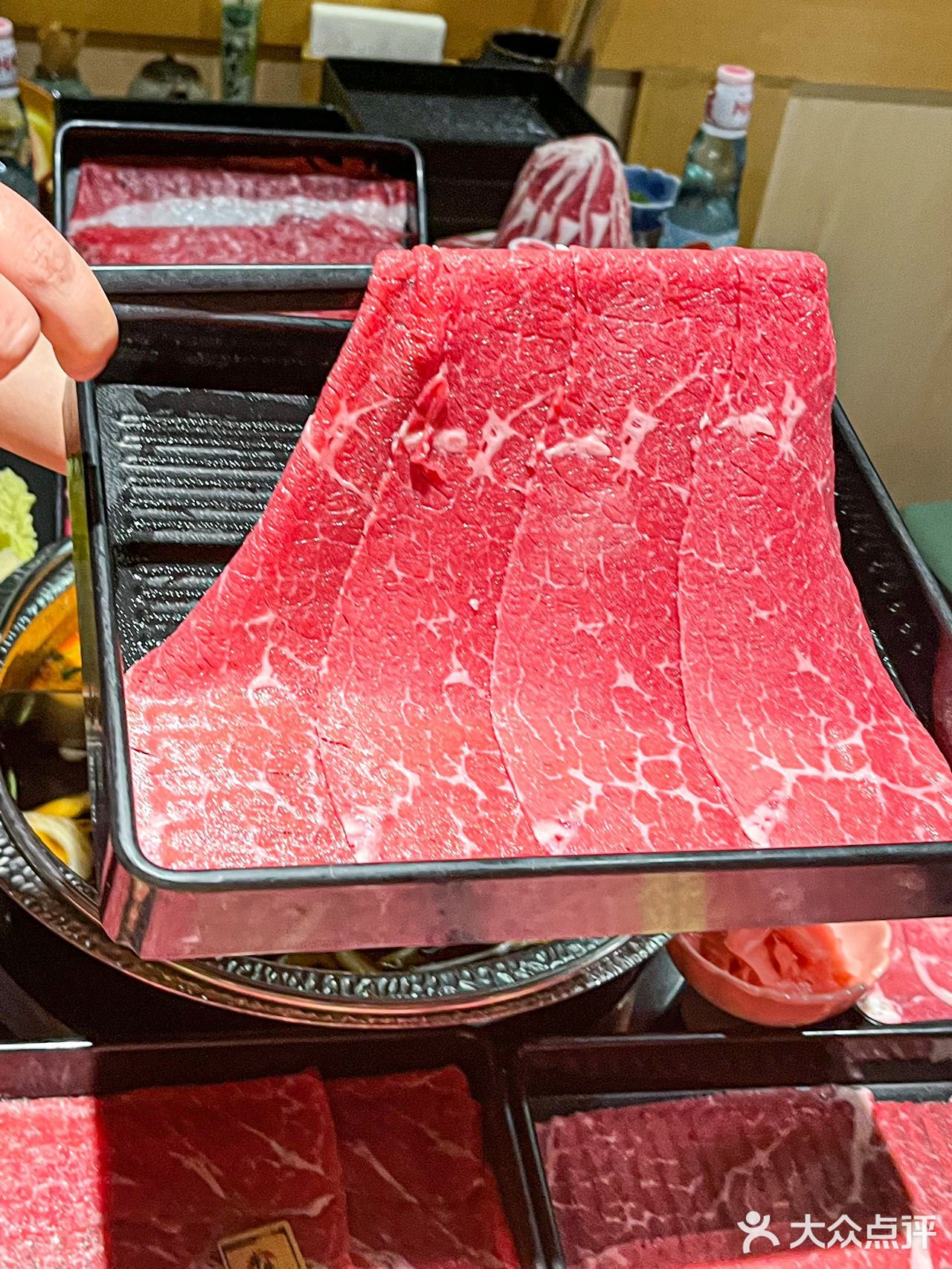 几十盘和牛直接往嘴里旋，太快乐了！