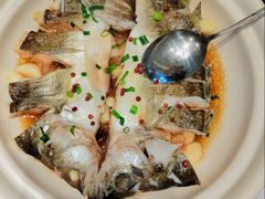 百秒焗鲈鱼-单家老院·院子里的青岛菜(沙子口店)