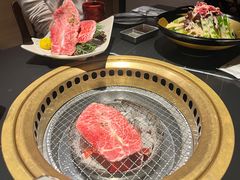 -山川小町·极番烧肉(新地假日广场店)