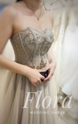 -Flora婚纱礼服定制租赁店