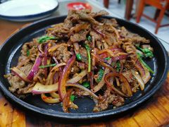 铁板牛肉-祝家饺子馆