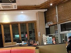 -蜜桃餐厅·伴山(湖滨商业街店)