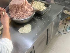 -黄阿姨锅贴大王(万航渡路店)