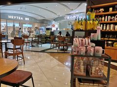 大堂-星巴克(广州东圃天银店)