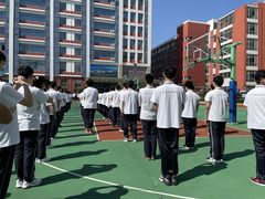 -上海市工商外国语学校