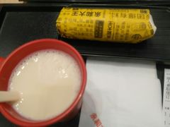 早餐双色爆有料饭团-永和大王(浦东南路店)